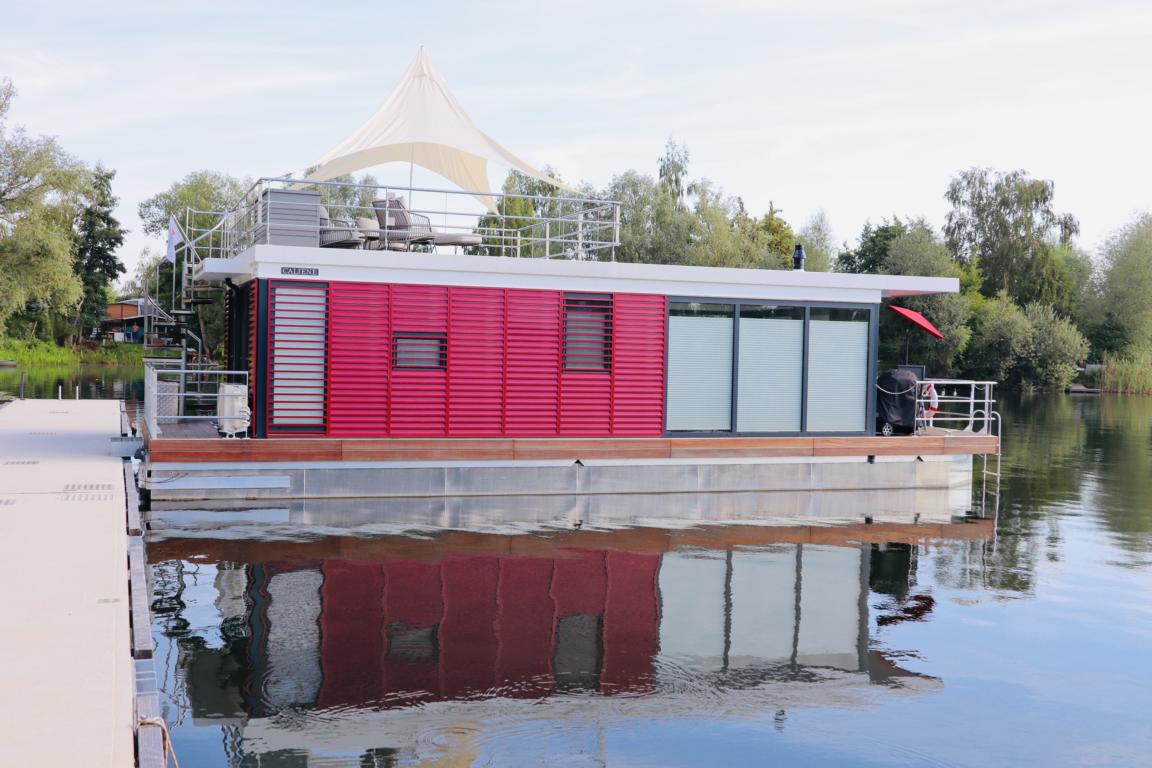 Hausboot-Caliene-Weserbergland5 Hasuboot Caliene Außenansicht